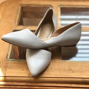 Neutralizer light blue flats